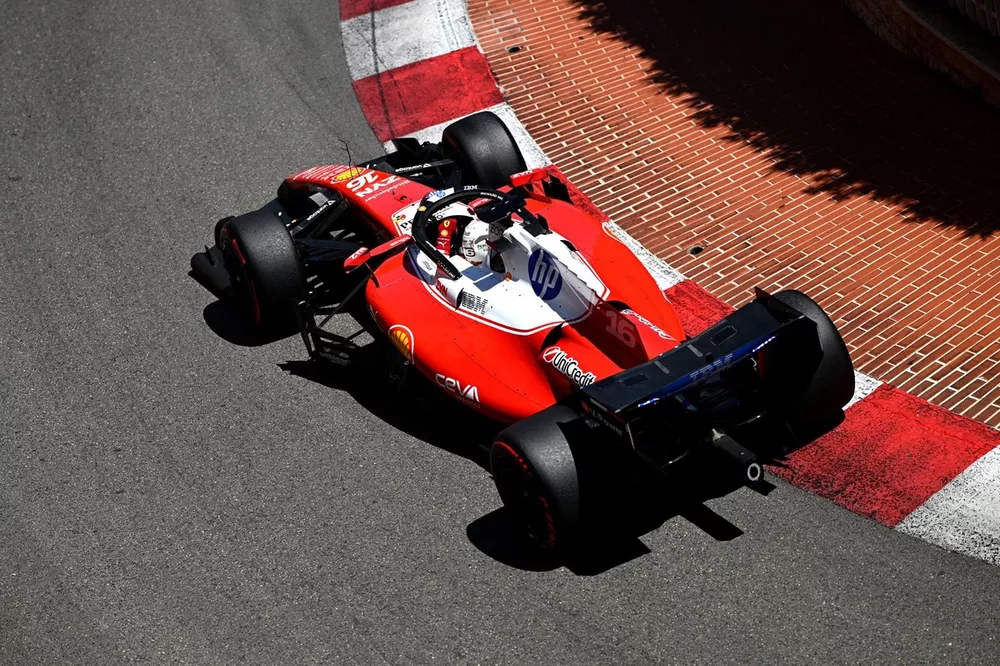 Ferrari şasi ekibine Mercedes'ten takviye yaptı