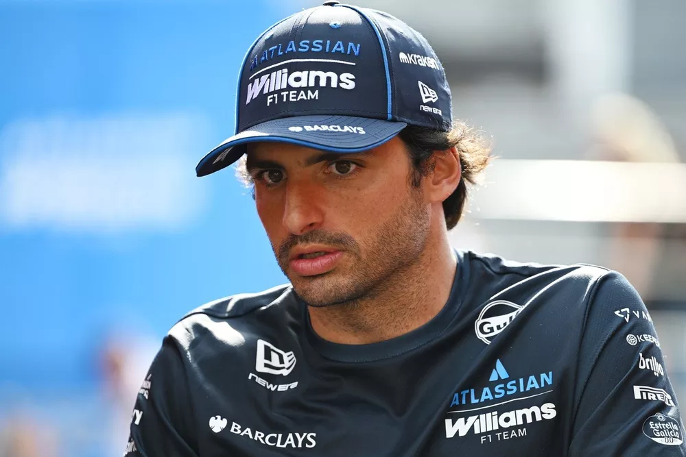 Sainz: "Zor bir cuma geçirdik ve araçta istediğimiz yönü bulamadık"