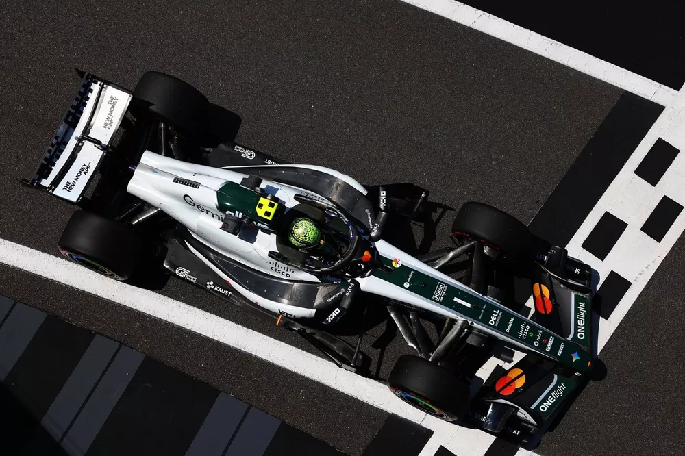 Steiner: "McLaren, kendi motorunu yapmalı"